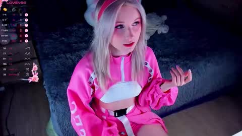 sweeteRose online show from October 1, 4:28 pm