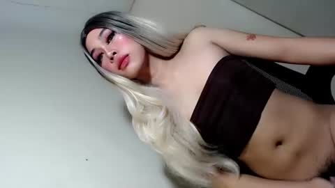sweetest_bunny online show from May 31, 6:09 pm