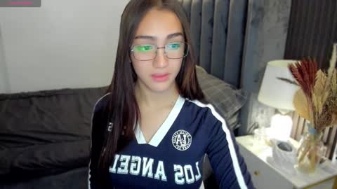 Snapshot of sweetestmallow chatting on January 21, 8:41 am mallow online show from January 21, 8:41 am