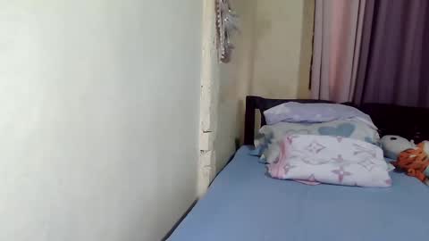 sweetgal_mica online show from May 24, 9:27 am