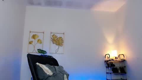 May online show from September 14, 7:21 am