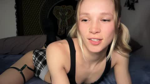Snapshot of sweetgracee chatting on January 16, 4:38 am sweetgracee online show from January 16, 4:38 am