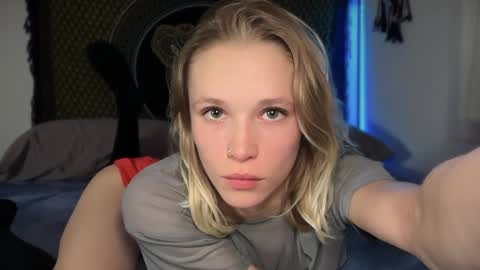 Snapshot of sweetgracee chatting on December 11, 6:36 am sweetgracee online show from December 11, 6:36 am
