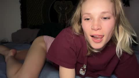 Snapshot of sweetgracee chatting on January 2, 6:50 am sweetgracee online show from January 2, 6:50 am