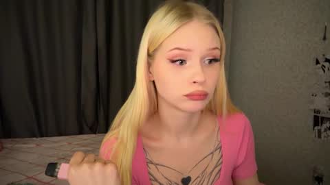 sweetie Lisa3 online show from January 14, 3:15 pm