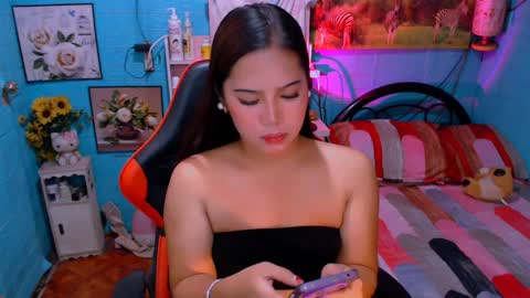 Nicole online show from February 2, 10:02 am