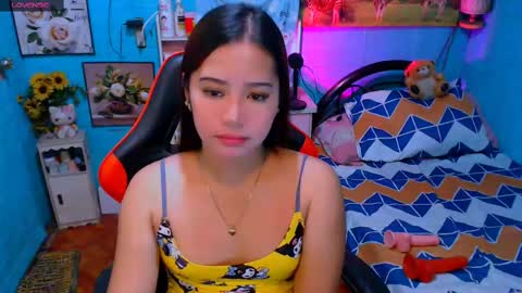 Nicole online show from March 12, 7:24 am