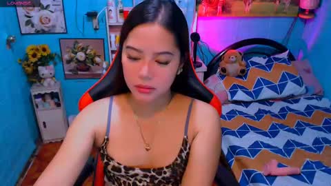 Nicole online show from March 12, 8:52 pm