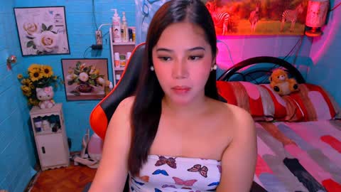 Nicole online show from January 27, 7:03 pm