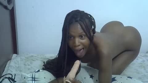 sweetkarin22 online show from October 22, 1:31 am