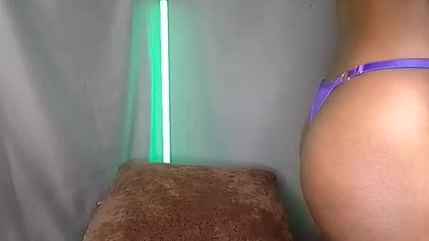 Sweet Lisa online show from December 27, 7:24 pm