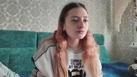 sweetliaison online show from April 17, 6:05 am