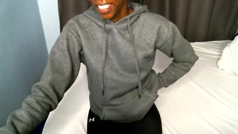 sweetlilly2540 online show from October 8, 8:04 pm