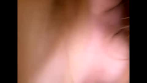 Snapshot of sweetlisa92 chatting on February 26, 10:26 pm Lisa  online show from February 26, 10:26 pm