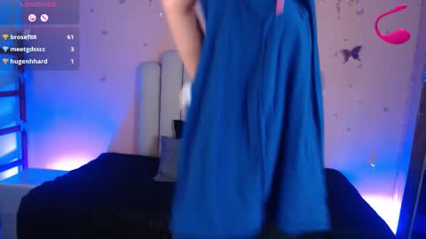 Snapshot of sweetlu_gh chatting on September 13, 8:00 pm Sweetlu online show from September 13, 8:00 pm