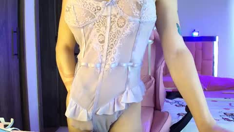 SweetLune online show from February 26, 5:31 pm