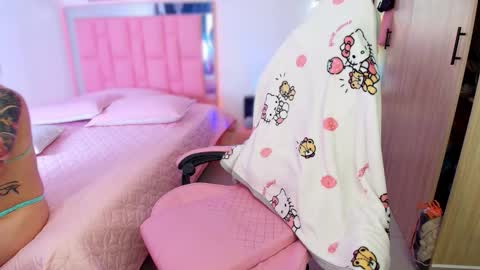 SweetLune online show from November 30, 9:11 pm