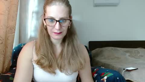 sweetmayaxoxo online show from January 24, 11:15 am