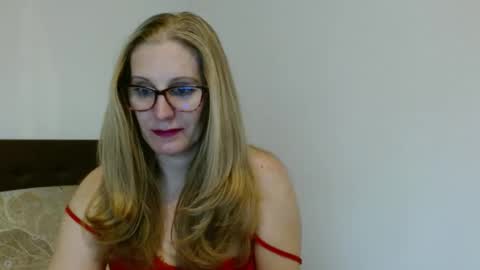 sweetmayaxoxo online show from January 6, 2:25 pm