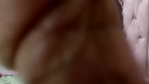 sweetmellowx1 online show from February 2, 8:27 pm