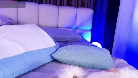 LUNA online show from April 18, 7:58 pm