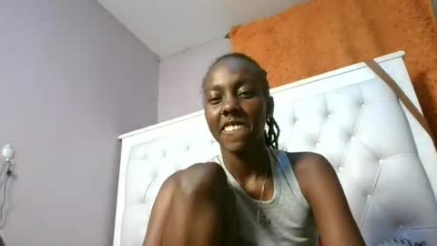 Novah girlie online show from June 26, 8:36 pm