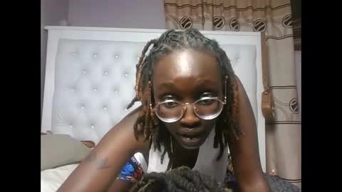 Novah girlie online show from June 11, 2:53 am