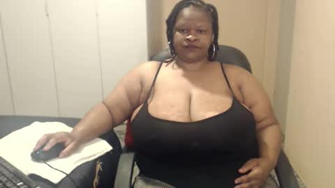 sweetnoziexxx online show from October 8, 5:57 am