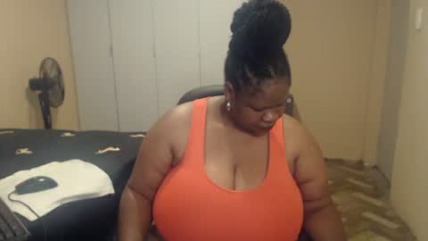 sweetnoziexxx online show from March 25, 7:15 am