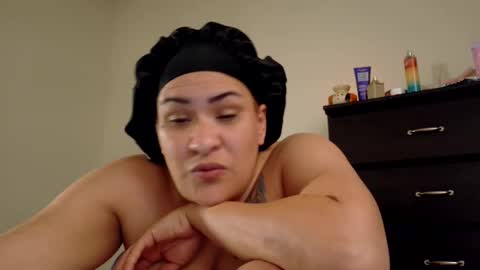 sweetp3ach29 online show from April 9, 5:33 am