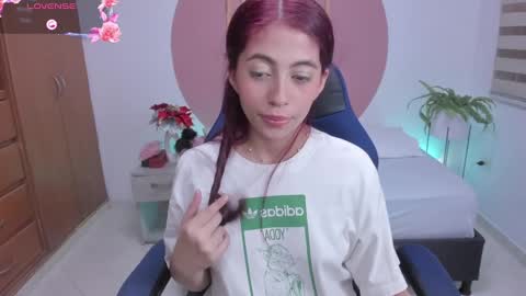 sweetpeach_20 online show from February 8, 7:16 pm