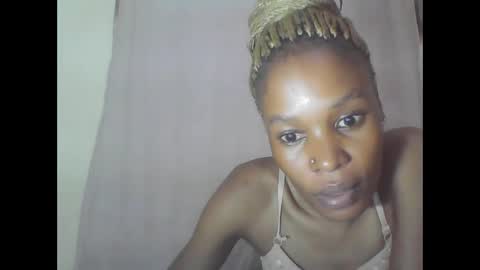 Snapshot of sweetpetite254 chatting on February 10, 6:24 pm ESTHER online show from February 10, 6:24 pm