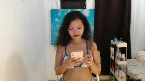 Snapshot of sweetpetitedates chatting on February 14, 2:44 pm Agathababes online show from February 14, 2:44 pm
