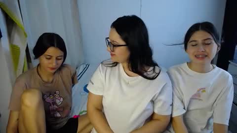 Caro  Lily online show from October 18, 4:05 am