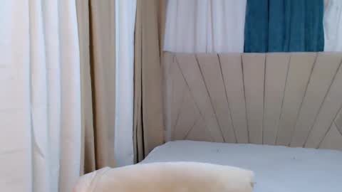 Princess Ella online show from October 31, 9:48 pm