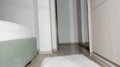 Anne online show from October 2, 8:13 am