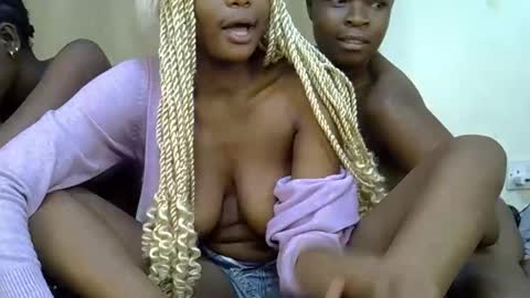 Lilly online show from March 6, 7:24 pm