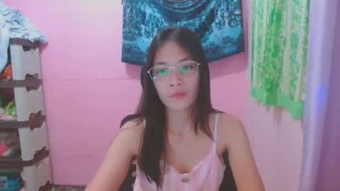 Mia online show from May 10, 1:39 pm