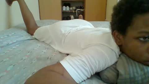 sweetshilah online show from November 15, 8:05 am