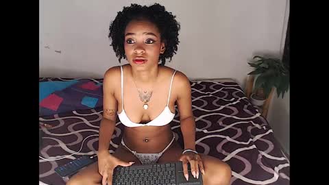 Andrea online show from December 11, 4:07 am