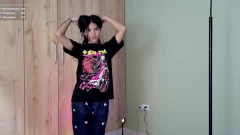    online show from March 1, 11:26 pm