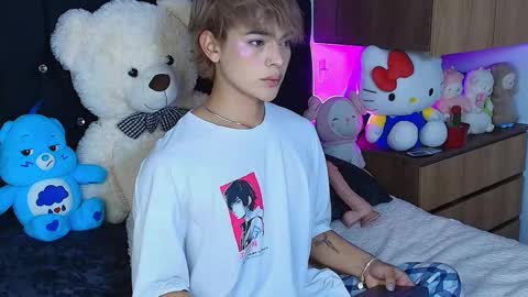 Neffer online show from November 18, 5:10 am