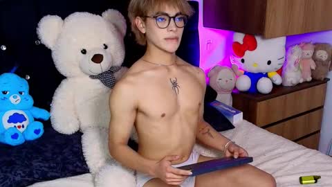 Neffer online show from November 26, 6:21 am