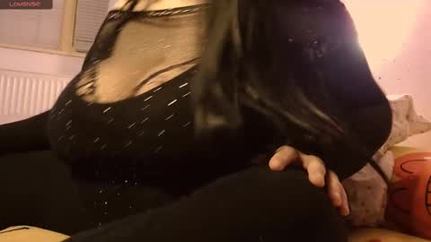 Maya online show from February 26, 4:16 pm