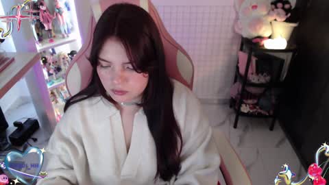 Snapshot of sweettoqui chatting on December 31, 9:17 pm Pau online show from December 31, 9:17 pm