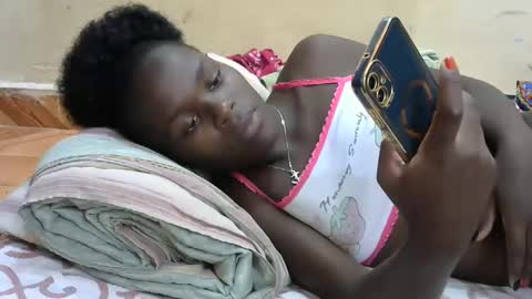 sweetvallerie online show from February 16, 2:00 pm