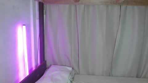 sweetvictoria2000 online show from October 8, 8:31 am