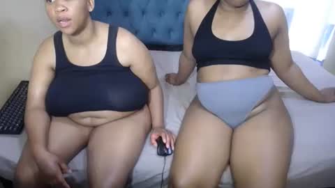 sweetwetebony2 online show from November 17, 10:51 am