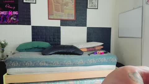 Alyssa  Matt . Nice to meet you  thumb up me please its important online show from October 13, 1:35 pm