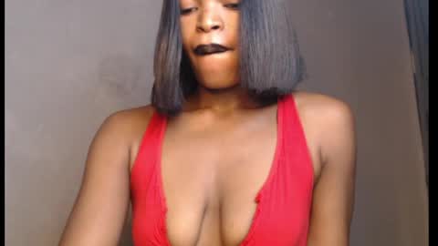 sweetxxboobsx online show from April 18, 10:06 am